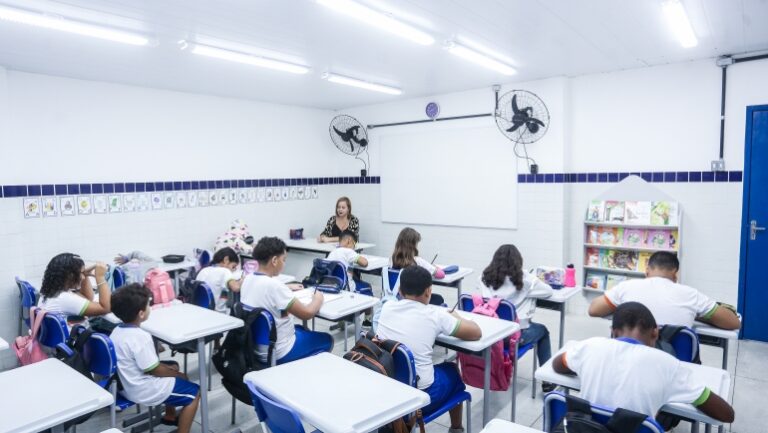 MPPE Impõe Novas Regras para Visitas de Vereadores em Escolas de Recife