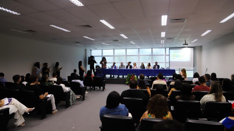 Abril Azul: SES-PE e Secretaria de Direitos Humanos promovem fórum sobre autismo e inclusão Abril Azul: SES-PE e Secretaria de Direitos Humanos promovem fórum sobre autismo e inclusão