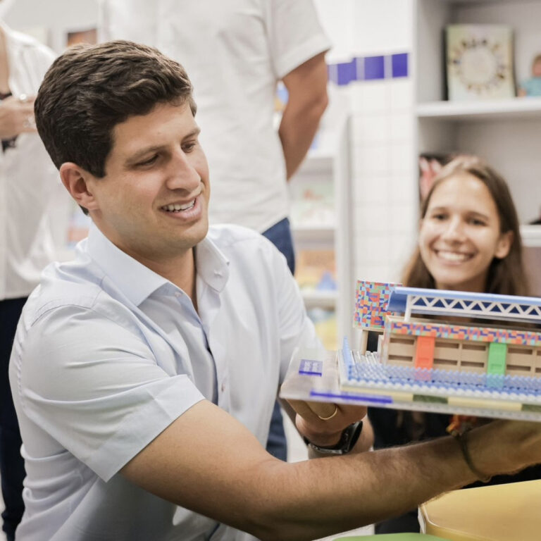 Educação em Foco: Legado e Promessas na Gestão de João Campos em Recife Educação em Foco: Legado e Promessas na Gestão de João Campos em Recife