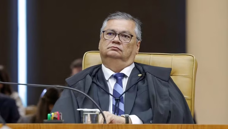 Fim dos privilégios e endurecimento das penas: A proposta de Dino para reformar o Judiciário