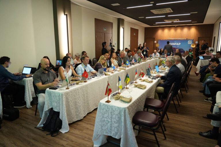 Fundect Marca Presença no 71° Fórum Nacional do CONFAP em Roraima Fundect Marca Presença no 71° Fórum Nacional do CONFAP em Roraima
