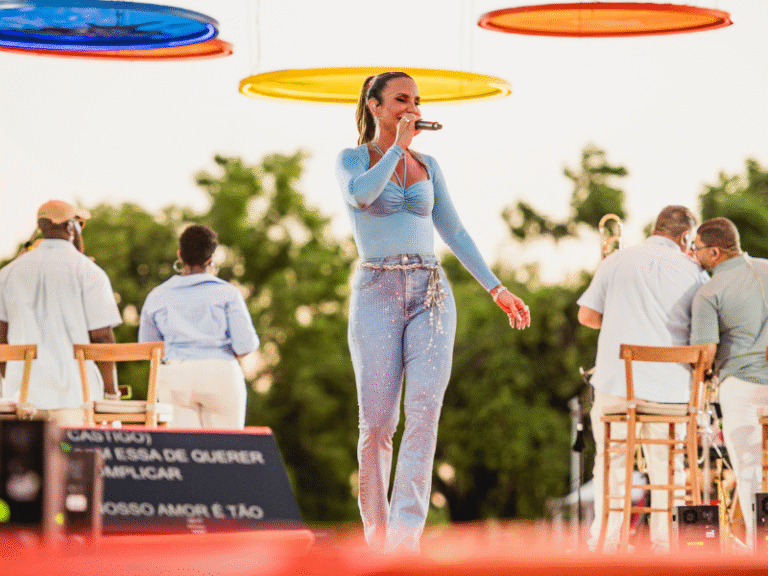 Ivete Sangalo: ‘Clareou’ é mais que show, é uma experiência incrível Ivete Sangalo: 'Clareou' é mais que show, é uma experiência incrível