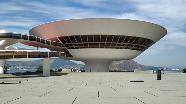 Niterói: O Novo Polo Tecnológico do Brasil com IA e Supercomputadores Niterói: O Novo Polo Tecnológico do Brasil com IA e Supercomputadores