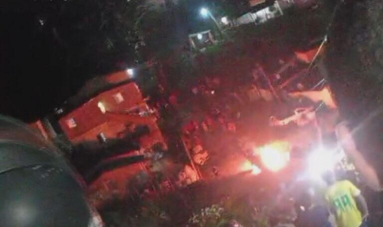 Tragédia em Recife: Menino Morre Após Ser Atropelado por Caminhonete Desgovernada Tragédia em Recife: Menino Morre Após Ser Atropelado por Caminhonete Desgovernada