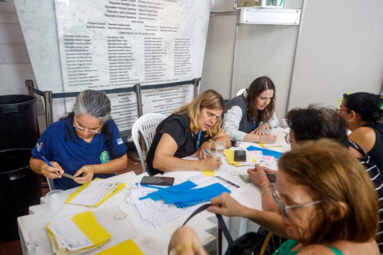 Maio Verde: Campanha da Alepe Oferece Atendimento Gratuito para Prevenção do Glaucoma Maio Verde: Campanha da Alepe Oferece Atendimento Gratuito para Prevenção do Glaucoma