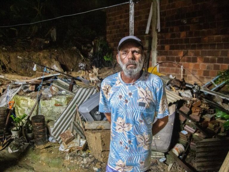 Recife amplia abrigos para atender 1,4 mil desabrigados em meio a fortes chuvas