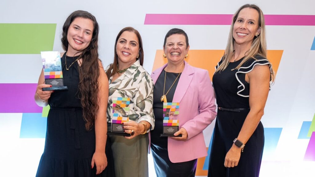 Professoras de CMEI em Curitiba Conquistam o Prêmio Educador Transformador