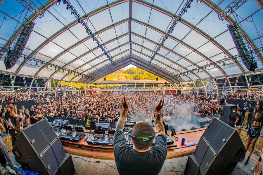 Feriadão em Curitiba: Música, Esporte e Novas Experiências Aguardam Você Feriadão em Curitiba: Música, Esporte e Novas Experiências Aguardam Você