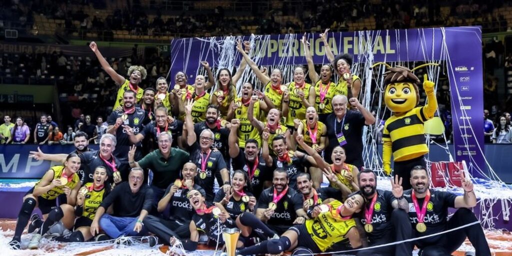 Praia Clube é Campeão da Superliga Feminina de Vôlei ao Superar Minas Praia Clube é Campeão da Superliga Feminina de Vôlei ao Superar Minas