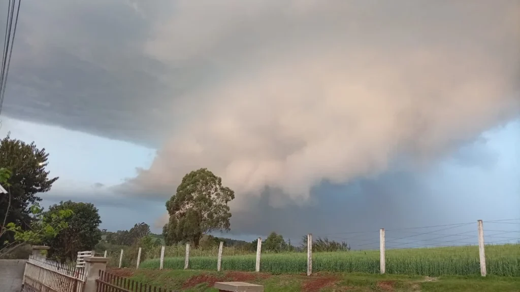 Paraná registra 10 tornados em 2026 e é a segunda região mais propensa do mundo Paraná registra 10 tornados em 2026 e é a segunda região mais propensa do mundo