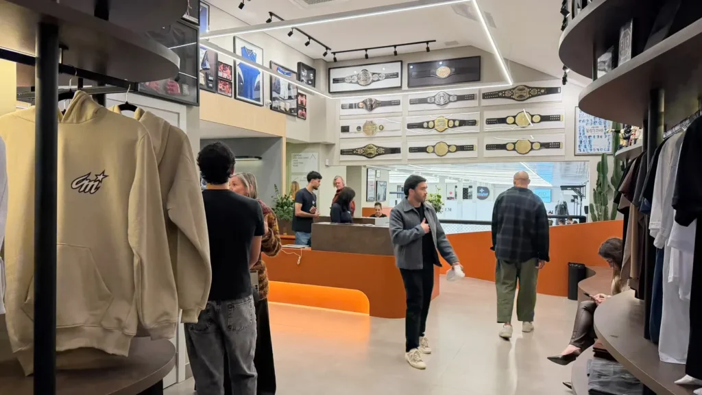 Academia do Paraná inaugura maior tatame do mundo e revoluciona treinamento