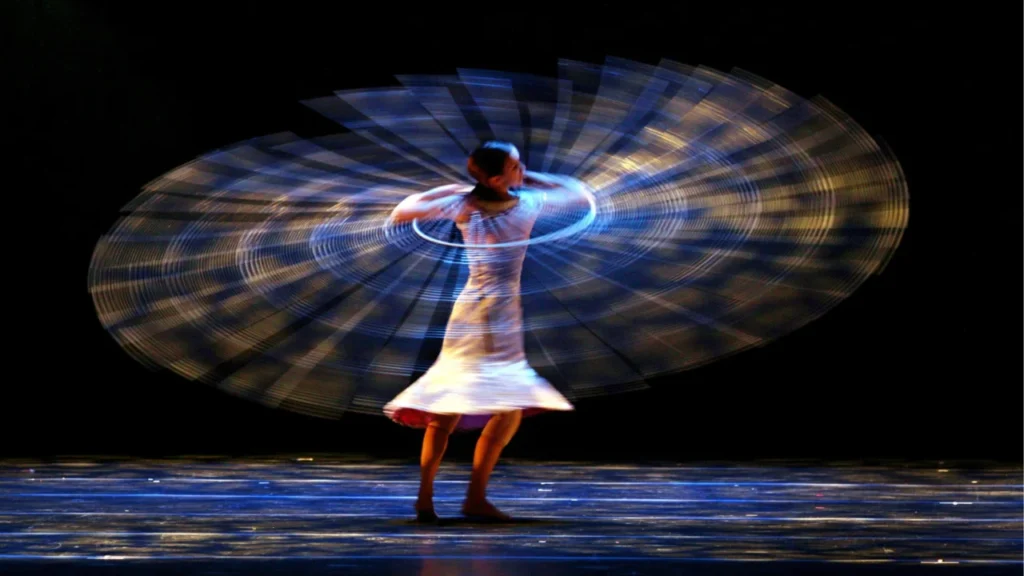 Curitiba recebe espetáculo de dança contemporânea Momix com 'Botanica'