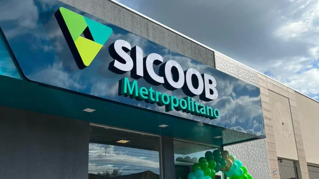 Sicoob Metropolitano lidera ranking GPTW Paraná entre médias empresas