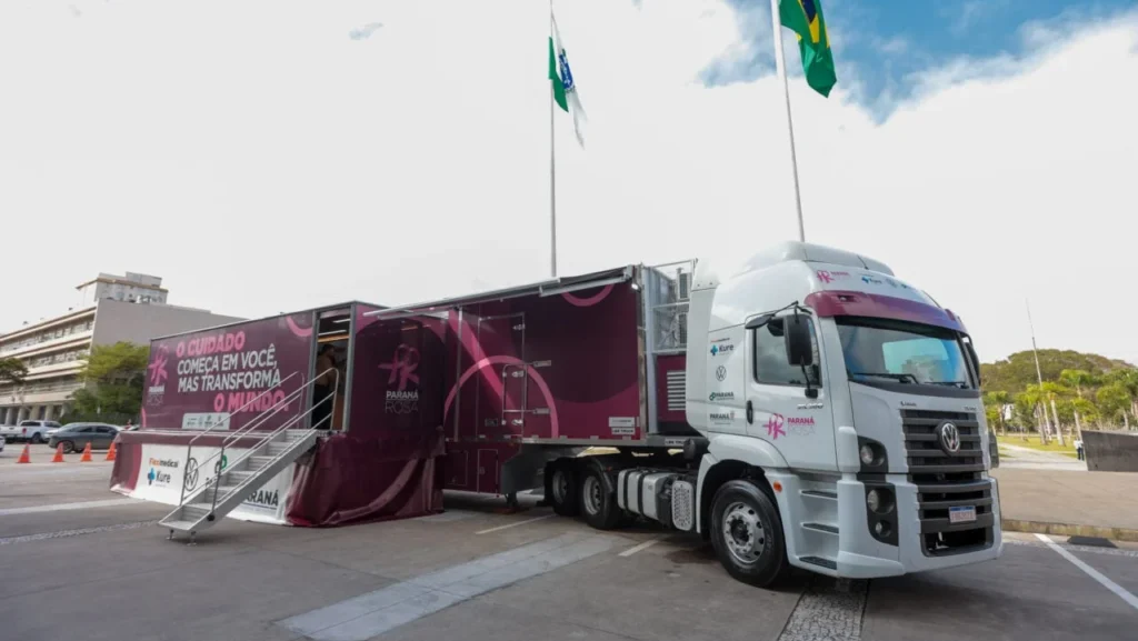 Carreta Saúde da Mulher leva exames gratuitos ao interior do Paraná
