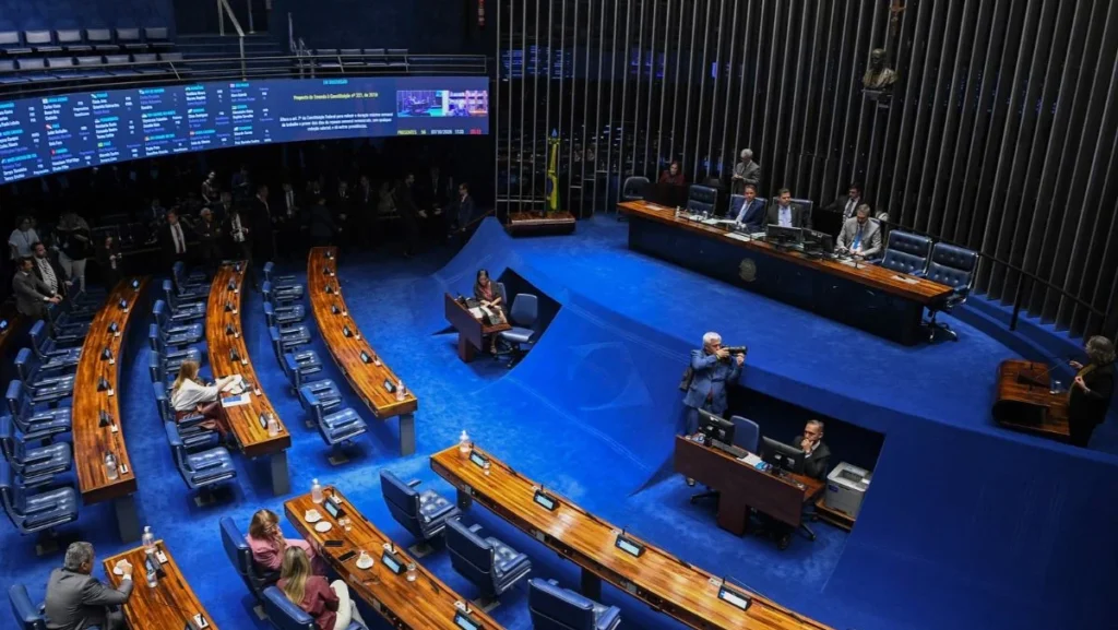 Paraná renova metade da bancada federal com 15 novos deputados na Câmara