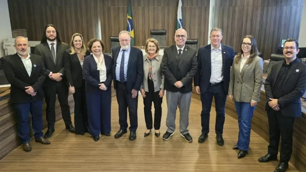 Paraná supera metas de saúde com redução significativa nas filas de cirurgias e consultas