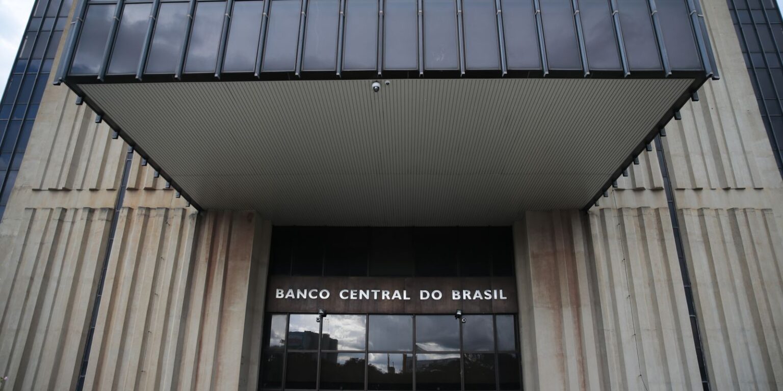 Mercado Financeiro Revisa Expectativa de Inflação para 2025 para 4,72% Imagem do artigo