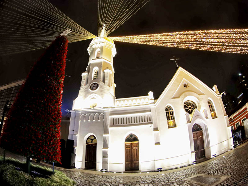 Deslumbrantes Decorações de Natal em Curitiba: Atrações até 6 de Janeiro Deslumbrantes Decorações de Natal em Curitiba: Atrações até 6 de Janeiro
