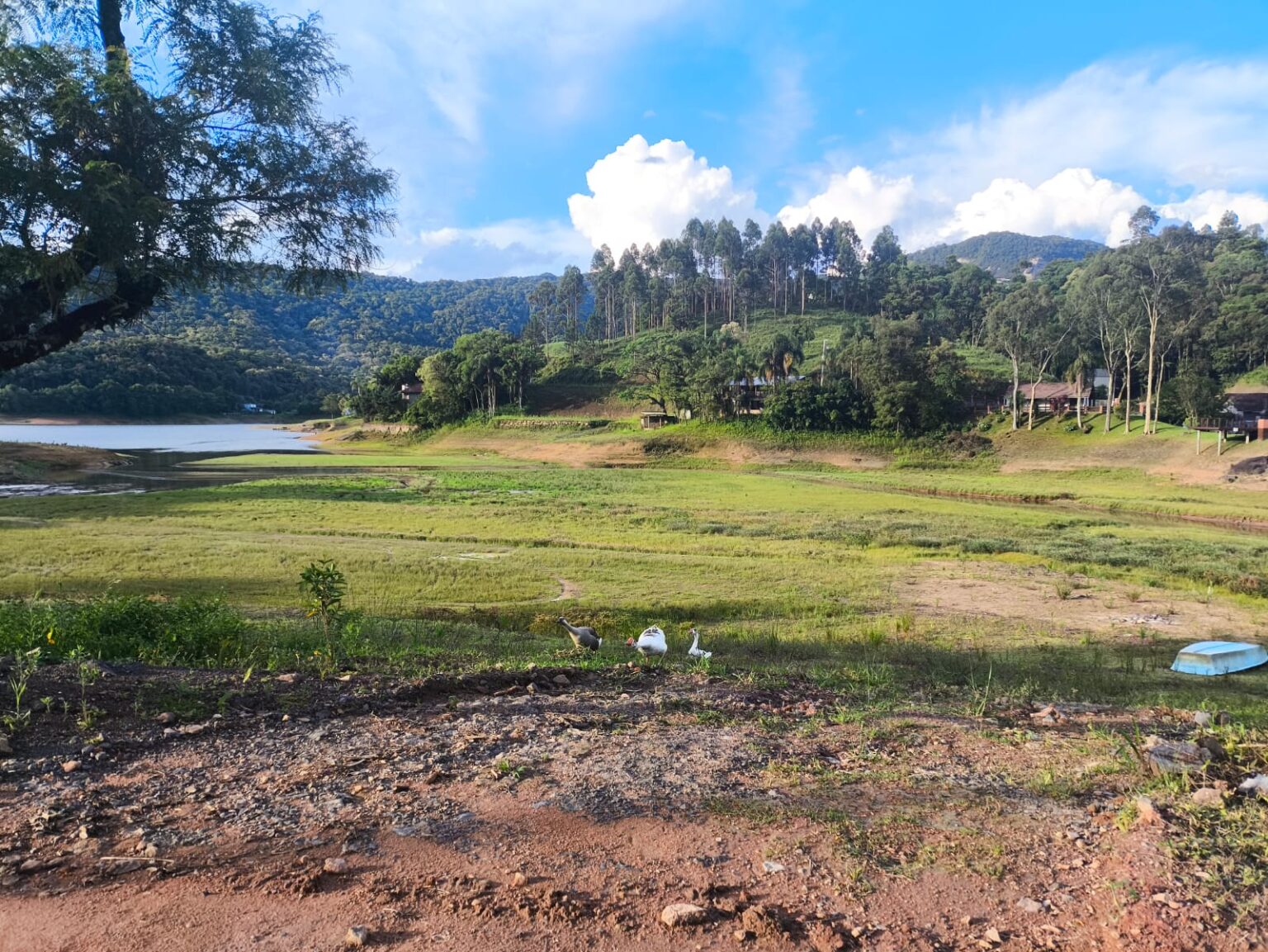 Seca Sem Precedentes Diminui Nível da Represa em Santa Catarina