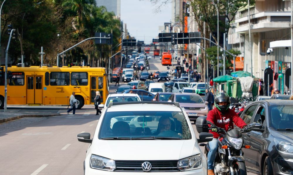 Crescimento de 42% nos emplacamentos no Paraná após redução do IPVA Crescimento de 42% nos emplacamentos no Paraná após redução do IPVA
