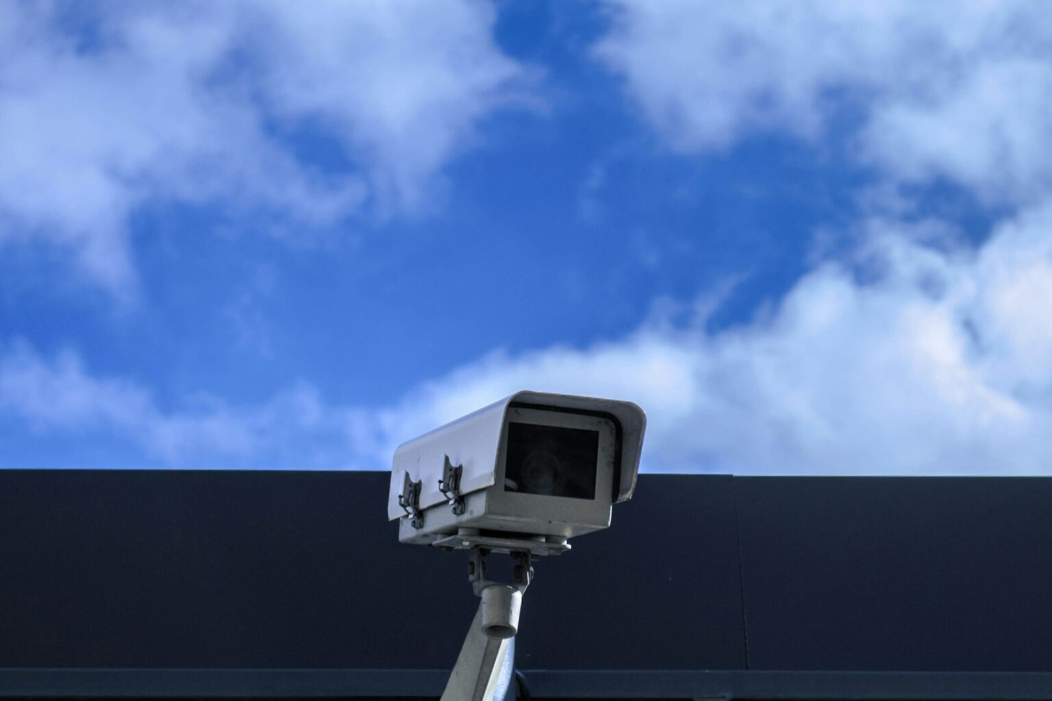 Curitiba Elimina Burocracia em Pedidos de Videomonitoramento