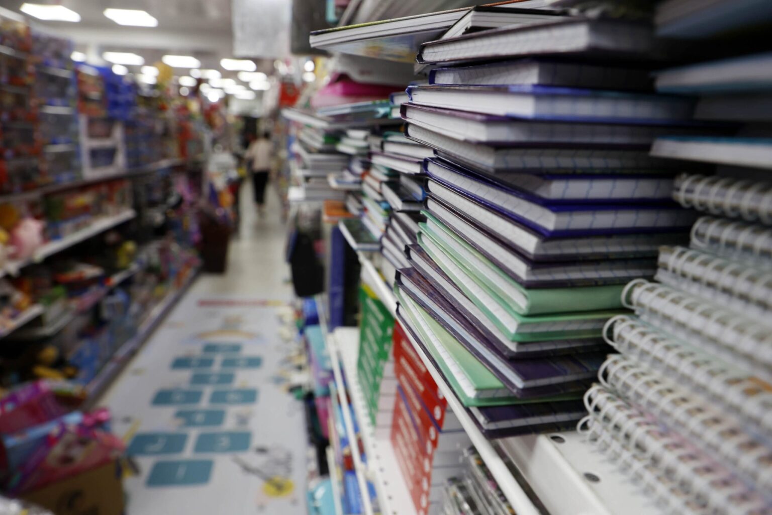 Dicas do Procon-PR para Economizar na Compra de Material Escolar em 2024