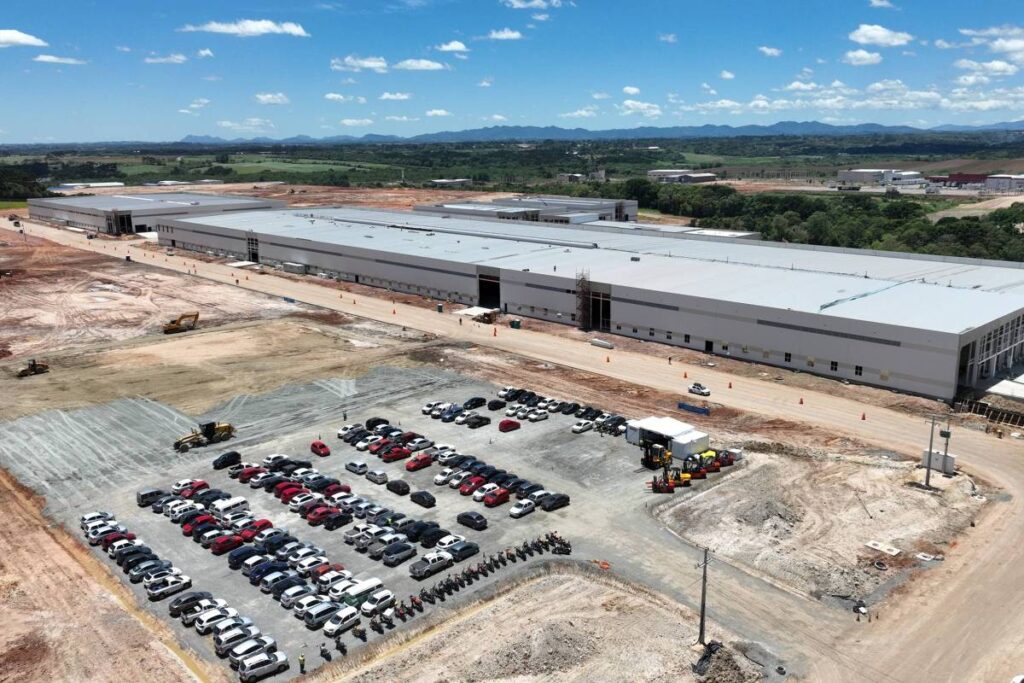 LG Anuncia Investimento de R$ 1,5 Bilhão em Fábrica de Geladeiras no Paraná LG Anuncia Investimento de R$ 1,5 Bilhão em Fábrica de Geladeiras no Paraná