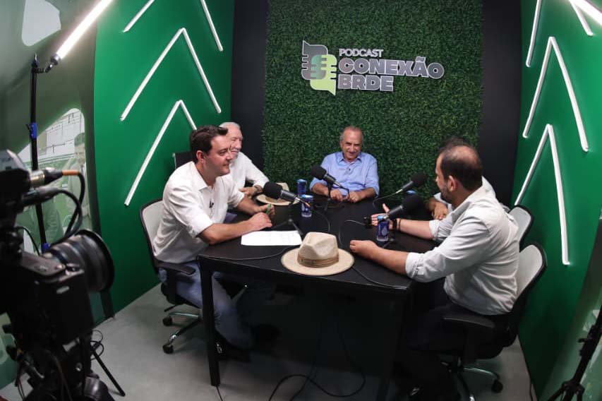 BRDE do Paraná: R$ 2,2 bilhões em Linhas de Crédito para o Agronegócio em 2026 BRDE do Paraná: R$ 2,2 bilhões em Linhas de Crédito para o Agronegócio em 2026