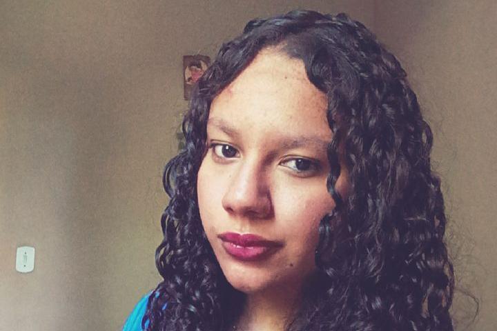 Kamila Santos, estudante de Querência do Norte, conquista vaga na universidade pelo Aprova Paraná Kamila Santos, estudante de Querência do Norte, conquista vaga na universidade pelo Aprova Paraná