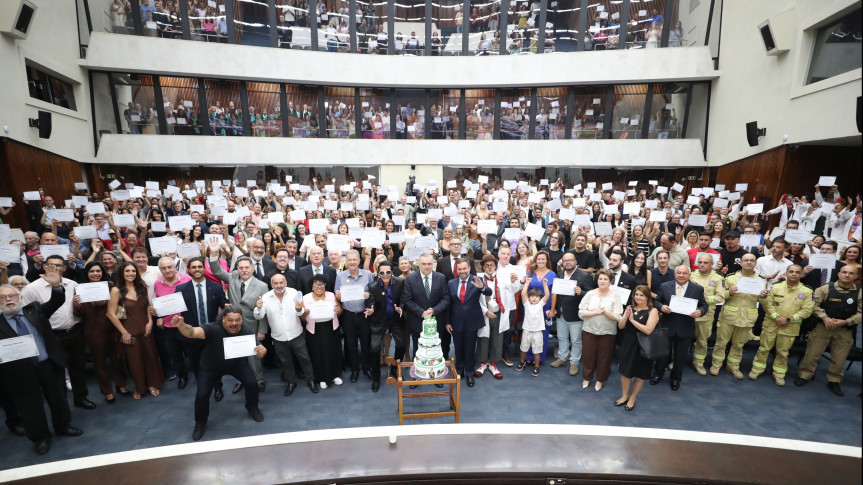 Curitiba Comemora 333 Anos: Assembleia Legislativa Celebra Aniversário da Cidade Curitiba Comemora 333 Anos: Assembleia Legislativa Celebra Aniversário da Cidade