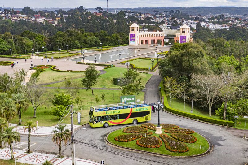 Curitiba: O Destino Ideal para Emprego e Qualidade de Vida Curitiba: O Destino Ideal para Emprego e Qualidade de Vida