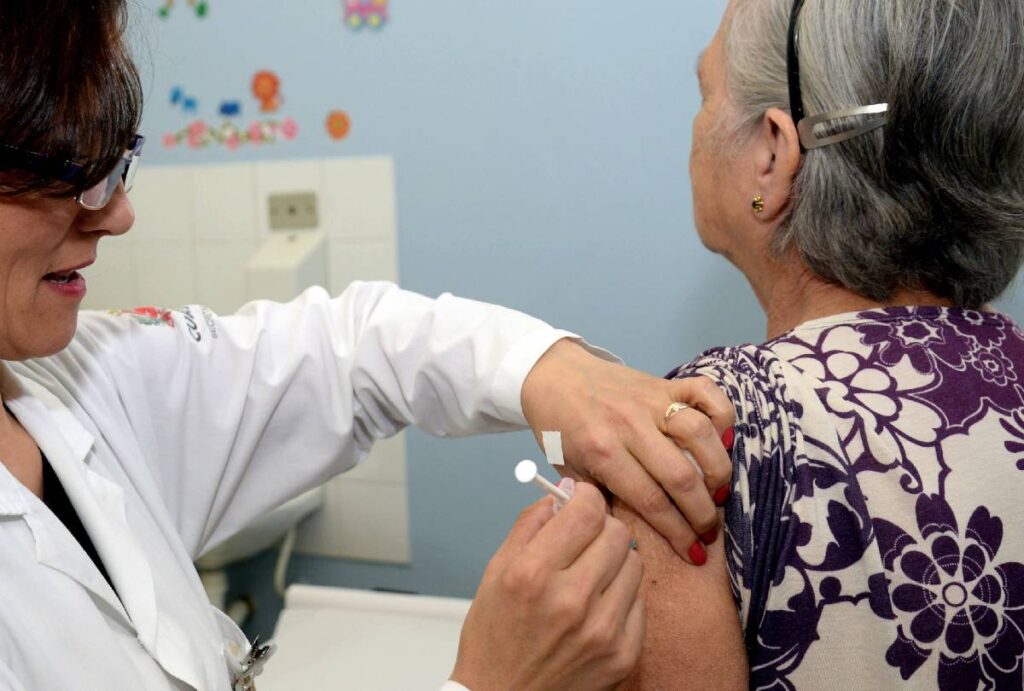 Imunização em Foco: Paraná Realiza Dia D de Vacinação Contra Gripe