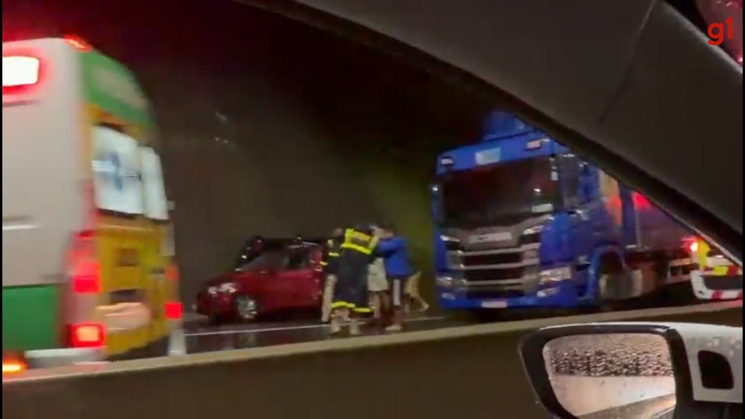 Acidente na BR-376 Interdita Trecho entre Paraná e Santa Catarina