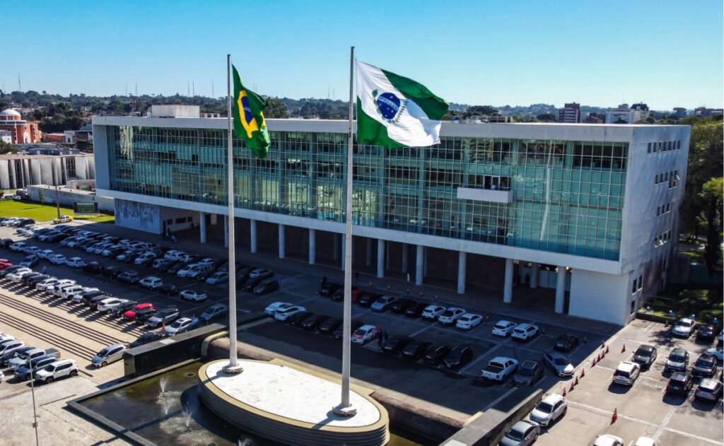 MDB Lança Pré-Candidaturas ao Senado e Governo do Paraná com Nomes de Peso MDB Lança Pré-Candidaturas ao Senado e Governo do Paraná com Nomes de Peso