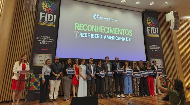 Paraná Brilha no Turismo: 10 Prêmios Ibero-Americanos Reconhecem Inovação Paraná Brilha no Turismo: 10 Prêmios Ibero-Americanos Reconhecem Inovação