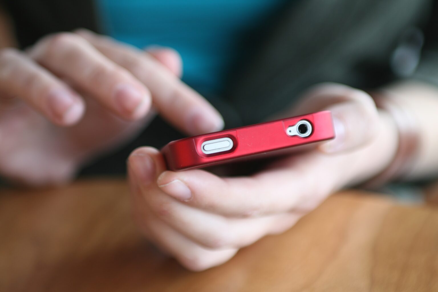 Taxa das Blusinhas: Como Medida Protegeu 135 Mil Empregos e Movimentou R$ 19,7 Bi na Economia Taxa das Blusinhas: Como Medida Protegeu 135 Mil Empregos e Movimentou R$ 19,7 Bi na Economia