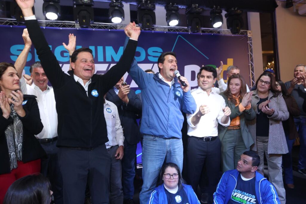 Sandro Alex Defende Continuidade das Obras e Projetos no Paraná em Evento – Política 2024 Sandro Alex Defende Continuidade das Obras e Projetos no Paraná em Evento - Política 2024