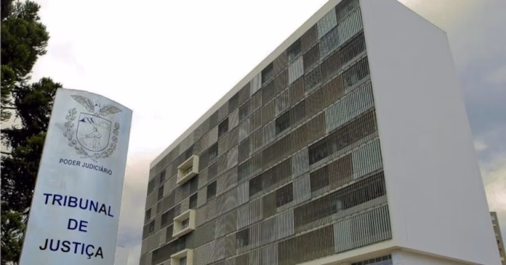 TJ do Paraná Reavalia Penduricalho de R$ 14 Mil para Juízes TJ do Paraná Reavalia Penduricalho de R$ 14 Mil para Juízes
