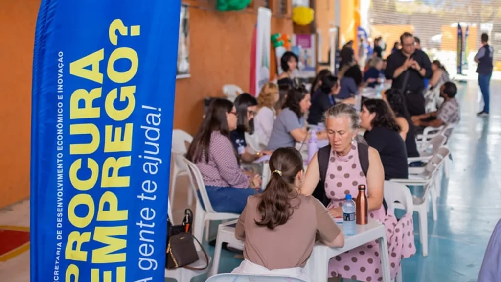 Curitiba oferece 500 vagas em feira de emprego no Pinheirinho