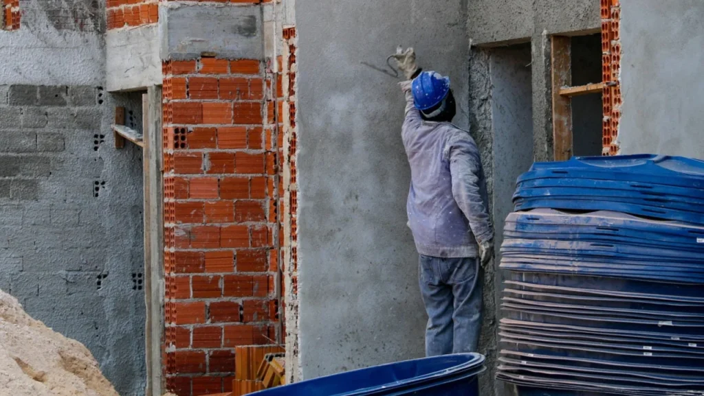 Curitiba lidera com 17 mil novas contratações e impulsiona economia local