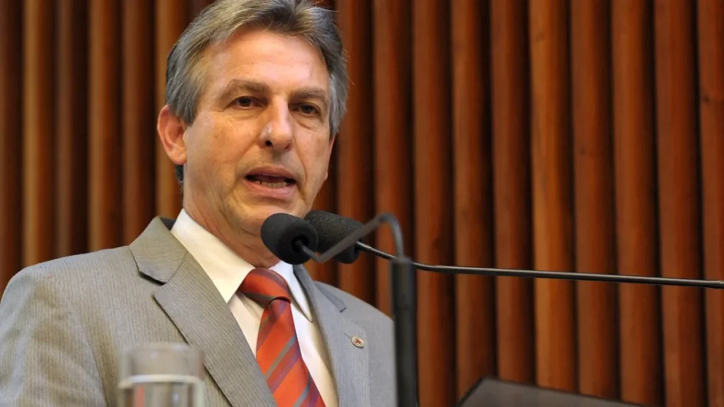 Tadeu Veneri destaca reconstrução da memória política para enfrentar extrema direita no Paraná Tadeu Veneri destaca reconstrução da memória política para enfrentar extrema direita no Paraná
