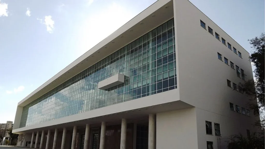 Patrimônio dos Candidatos ao Governo do Paraná: Transparência e Disparidades Financeiras Patrimônio dos Candidatos ao Governo do Paraná: Transparência e Disparidades Financeiras