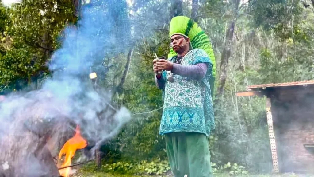 Cacique Wbyrawa marca presença no lançamento do filme “Um Kariri-Xocó em Curitiba”