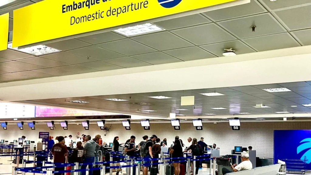 Turismo do Paraná Cai 7,7% e Enfrenta Maior Queda Entre Estados Brasileiros