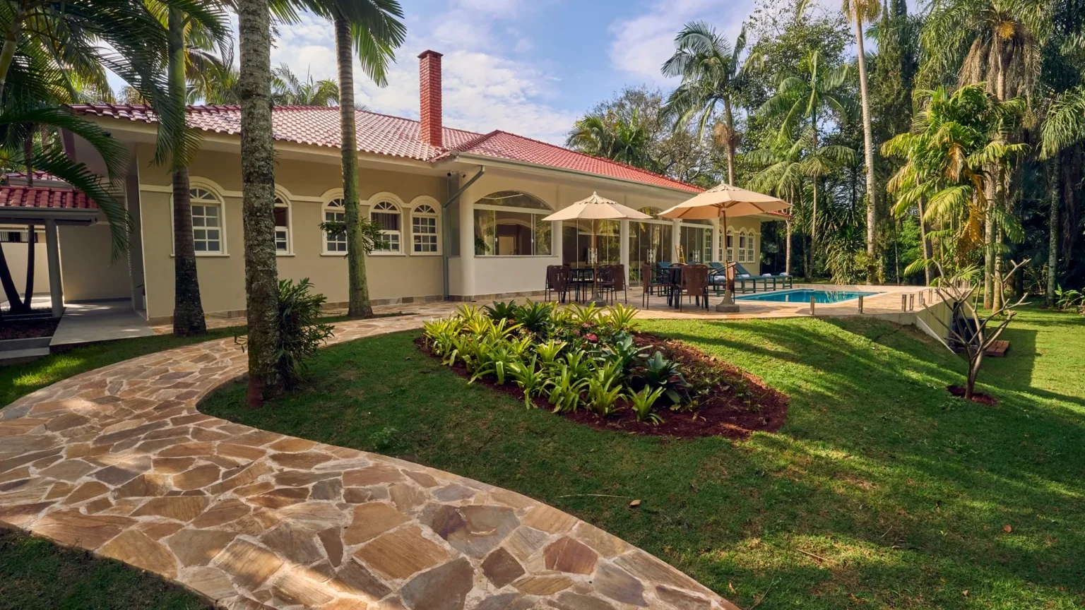 Casa Jurema Imperial: Hospedagem Exclusiva no Coração do Maior Complexo de Águas Termais do Sul Casa Jurema Imperial: Hospedagem Exclusiva no Coração do Maior Complexo de Águas Termais do Sul