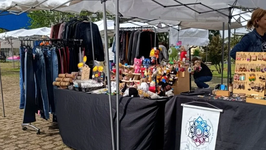 Feira com 30 Empreendimentos em Curitiba oferece artesanato e gastronomia a preços especiais Feira com 30 Empreendimentos em Curitiba oferece artesanato e gastronomia a preços especiais