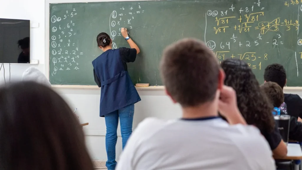 Inscrições para o PSS da Educação no Paraná se Encerram em Breve Inscrições para o PSS da Educação no Paraná se Encerram em Breve