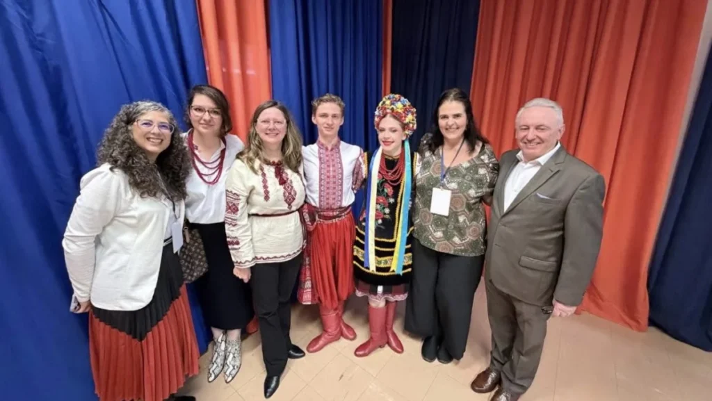 Educação e Cultura Fortalecem Laços entre Ucrânia e Brasil em Curitiba