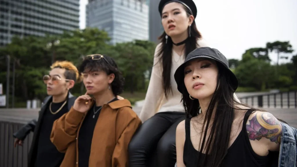 Evento de Cultura Coreana em Curitiba Promove Paz Após Ataques a Fãs de K-pop e Cosplayers Evento de Cultura Coreana em Curitiba Promove Paz Após Ataques a Fãs de K-pop e Cosplayers