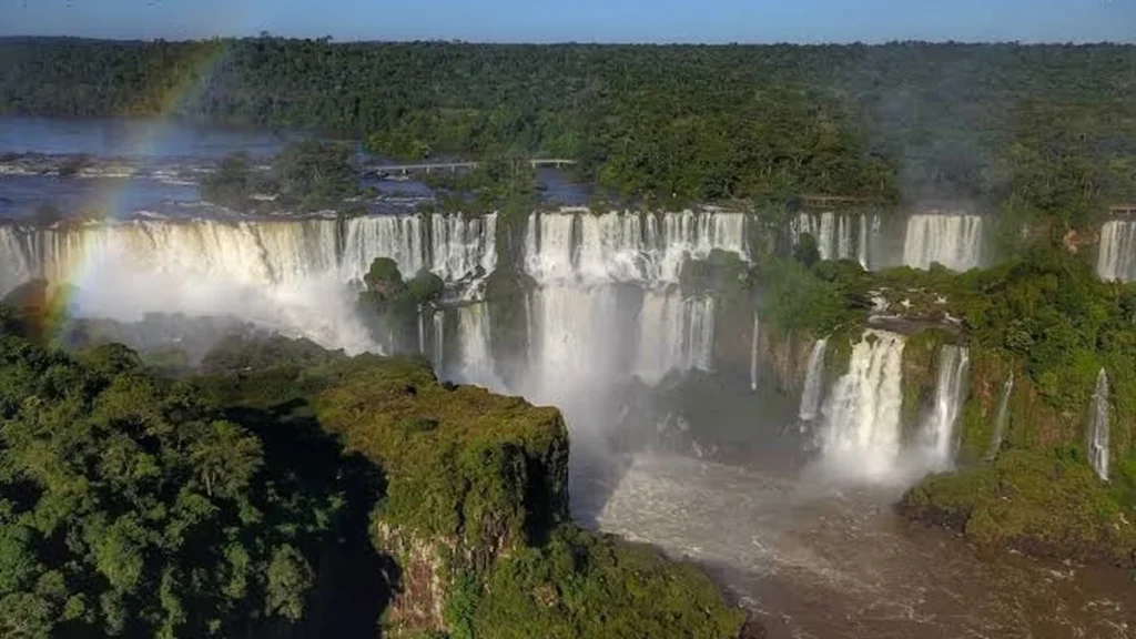 Férias de Julho Impulsionam Turismo no Paraná com Crescimento de 6,7%